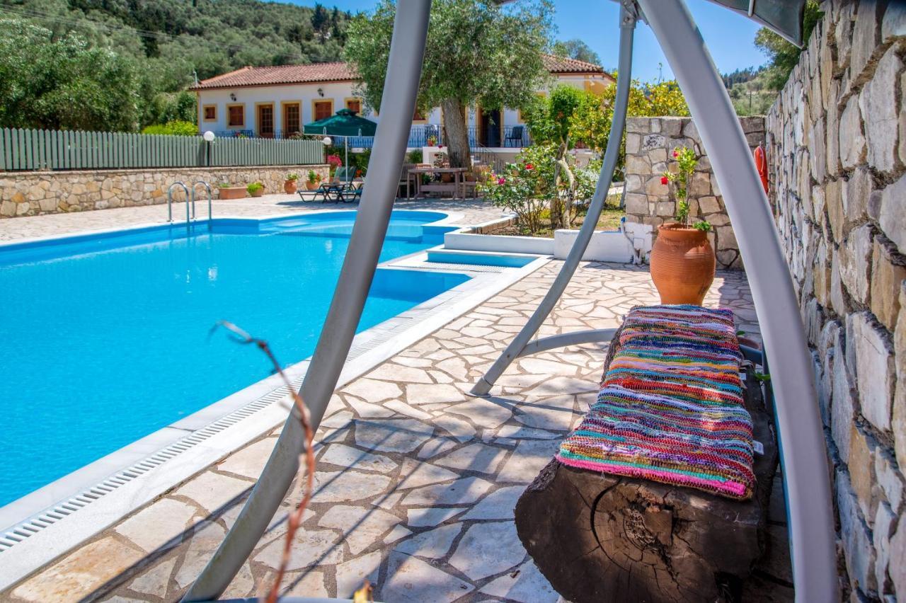 Aphrodite Studios & Apt With Pool Lákka Eksteriør billede